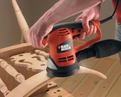 Black & Decker Ponceuse Excentrique KA191EK-QS Ponceuse Orbitale Aléatoire 125 Mm 480 Watts 9 Black & Decker Ponceuse Excentrique KA191EK-QS Ponceuse Orbitale Aléatoire 125 Mm 480 Watts -Ponceuses Soldes ka191ek qs ponceuse orbitale aleatoire 125 mm 480 watts 2